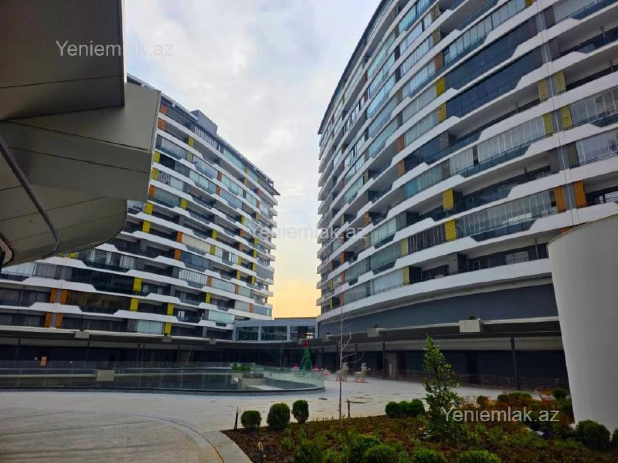 Satılır 2 otaqlı yeni tikili 123.65 m²