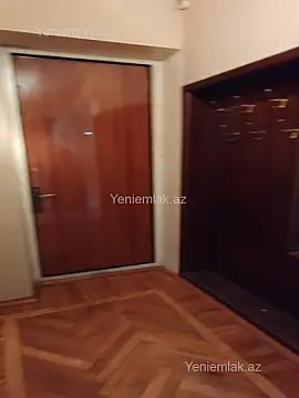 Satılır 2 otaqlı köhnə tikili 60 m²