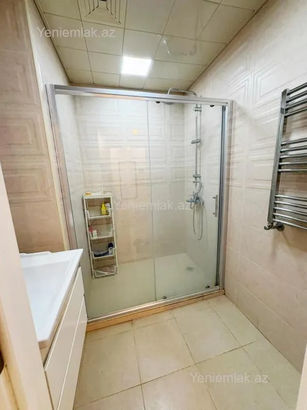 Satılır 3 otaqlı yeni tikili 105 m²