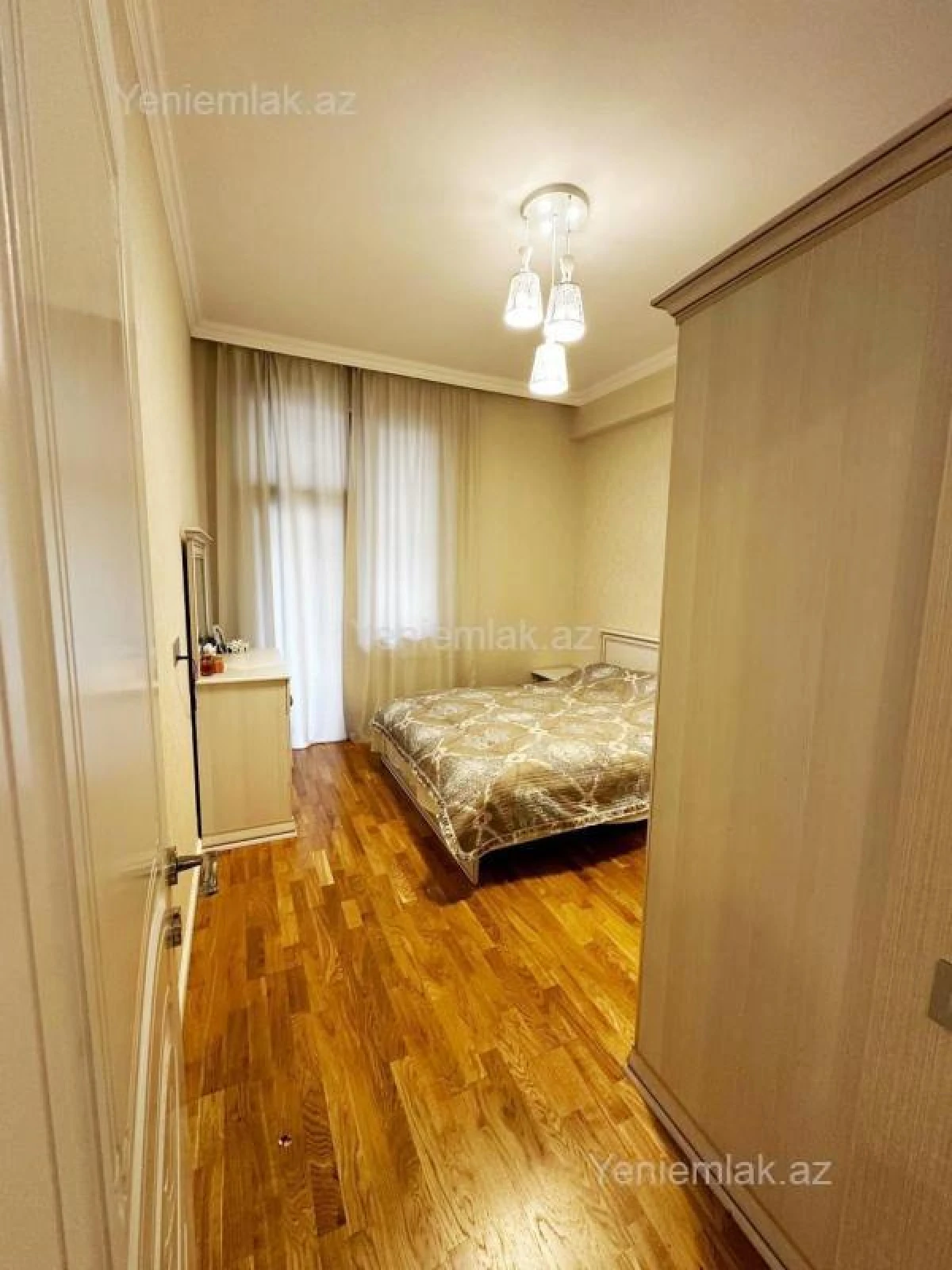 Satılır 3 otaqlı yeni tikili 105 m²