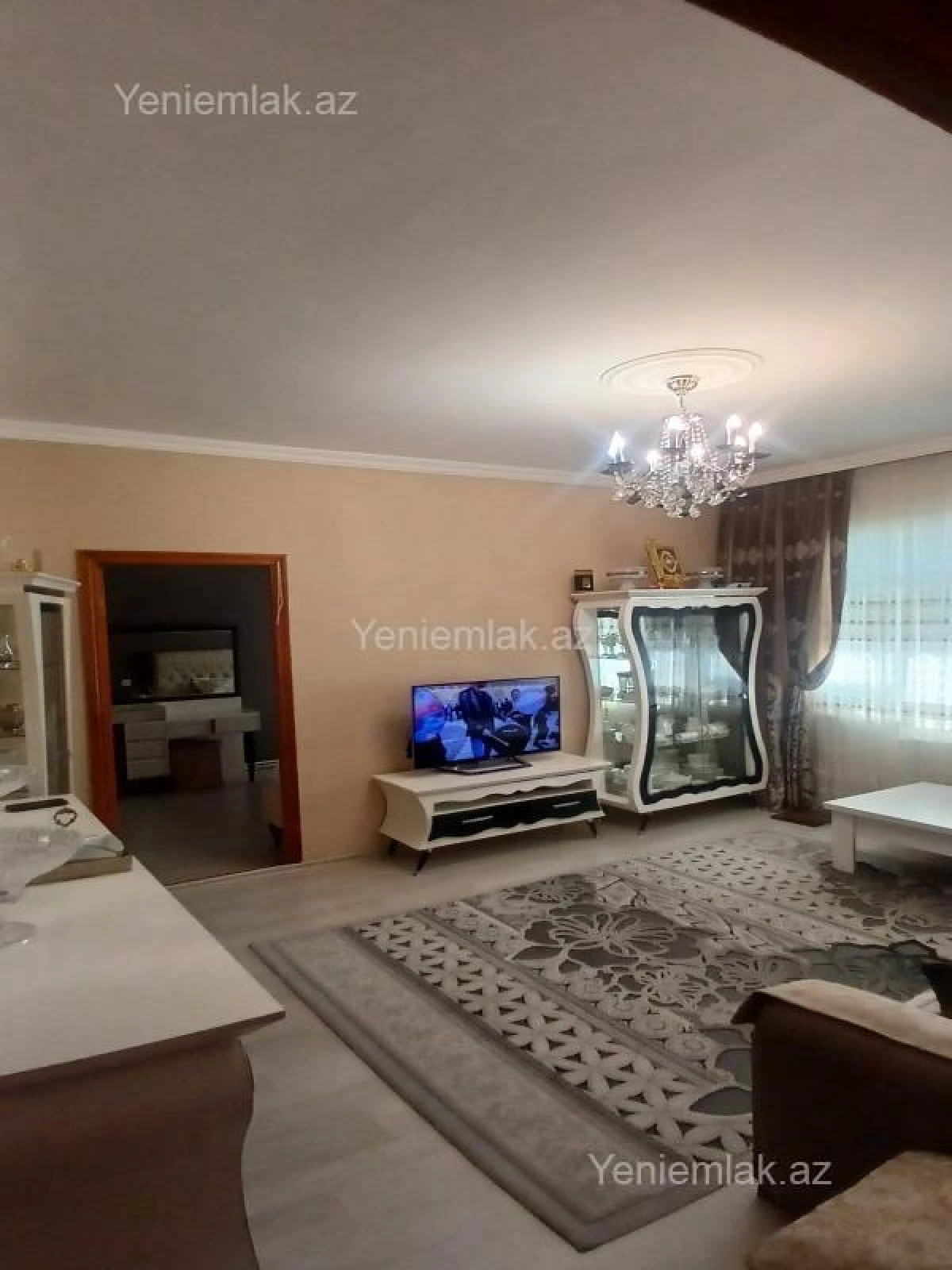 Satılır 4 otaqlı köhnə tikili 93 m²