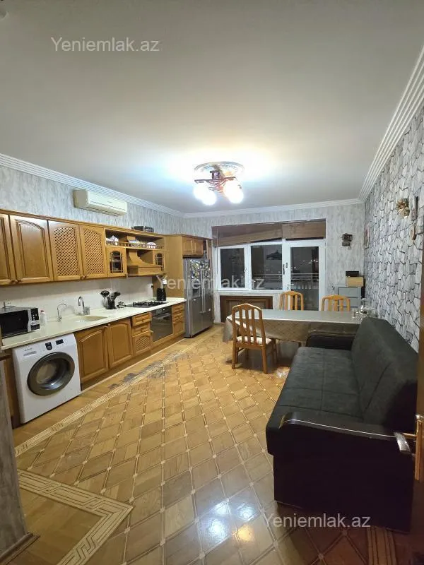 Satılır 3 otaqlı yeni tikili 147 m²