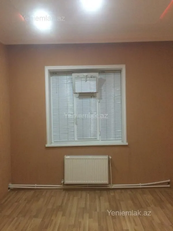 Satılır 4 otaqlı köhnə tikili 90 m²