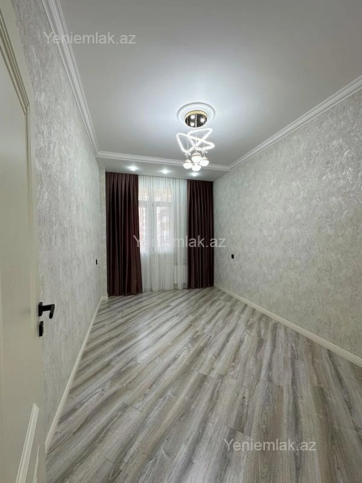 Satılır 3 otaqlı yeni tikili 105 m²
