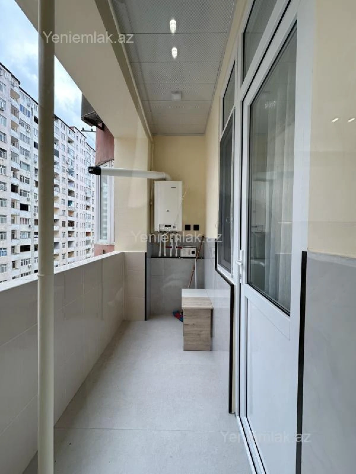 Satılır 3 otaqlı yeni tikili 105 m²