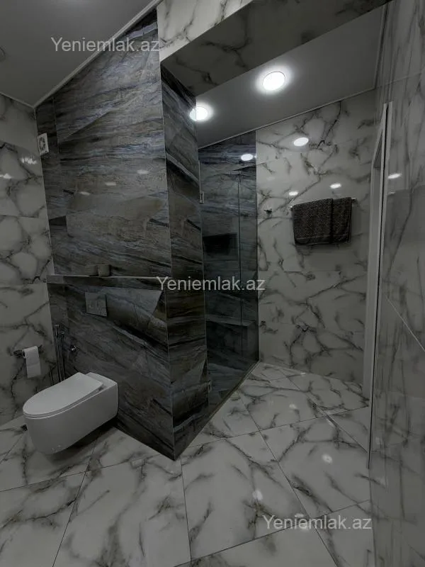 Satılır 3 otaqlı yeni tikili 89.5 m²