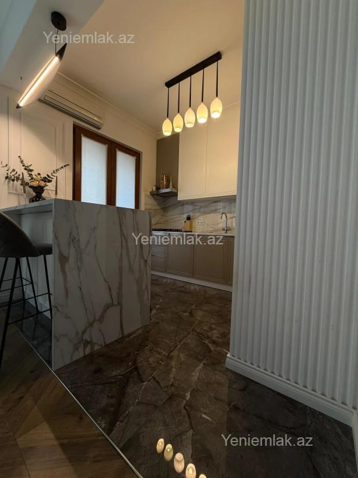 Satılır 3 otaqlı yeni tikili 89.5 m²