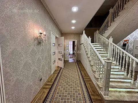 Satılır 8 otaqlı həyət evi 350 m²