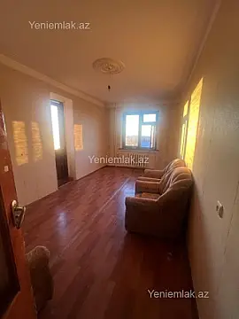 Satılır 5 otaqlı köhnə tikili 110 m²