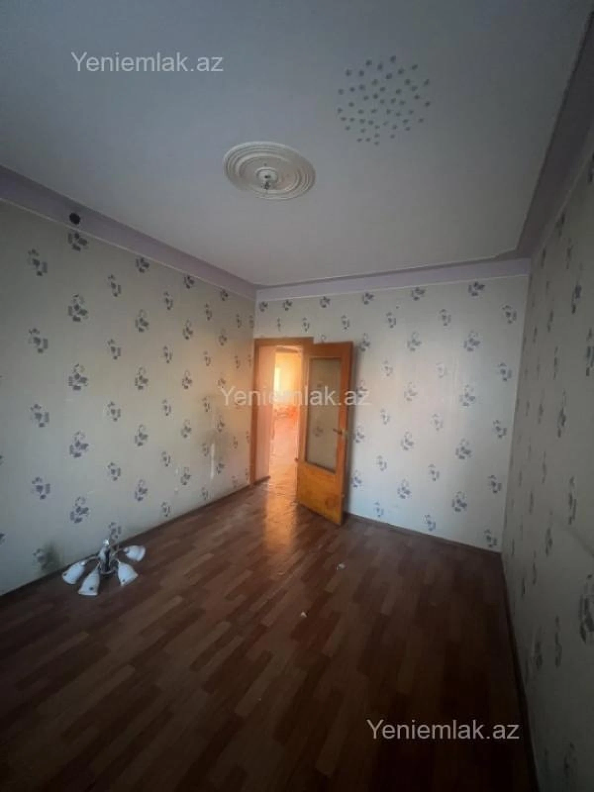 Satılır 5 otaqlı köhnə tikili 110 m²