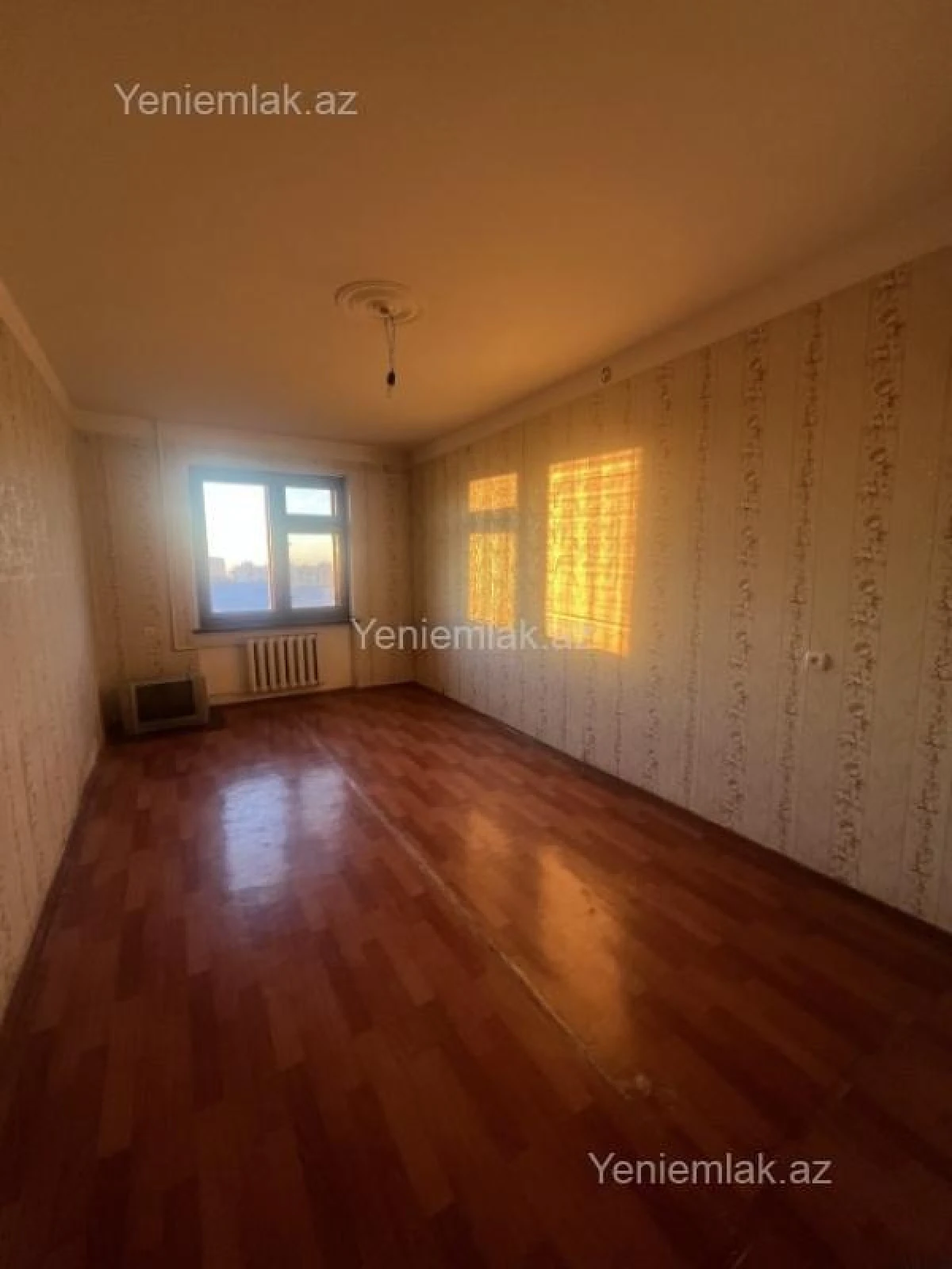 Satılır 5 otaqlı köhnə tikili 110 m²