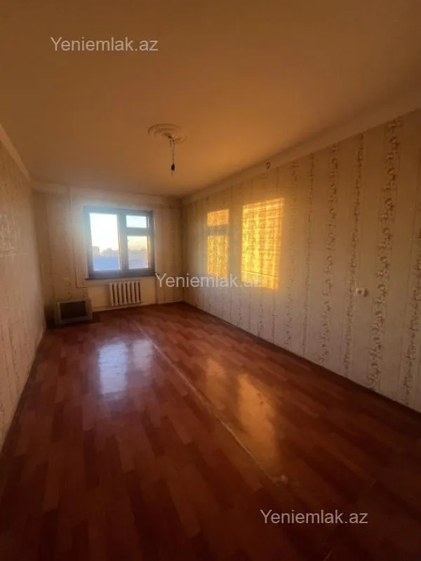 Satılır 5 otaqlı köhnə tikili 110 m²