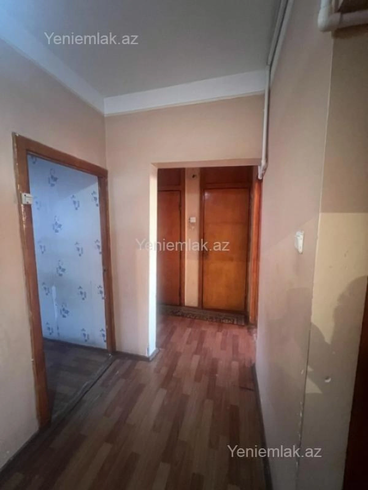 Satılır 5 otaqlı köhnə tikili 110 m²
