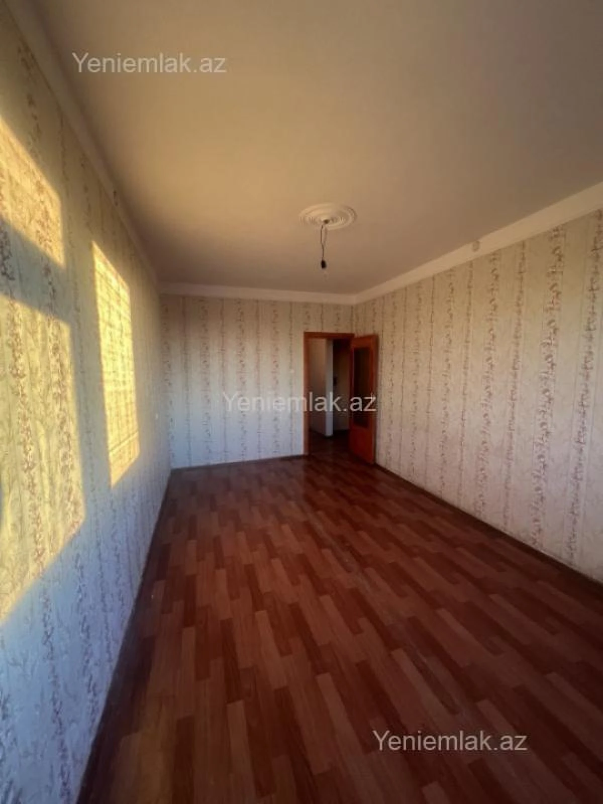 Satılır 5 otaqlı köhnə tikili 110 m²