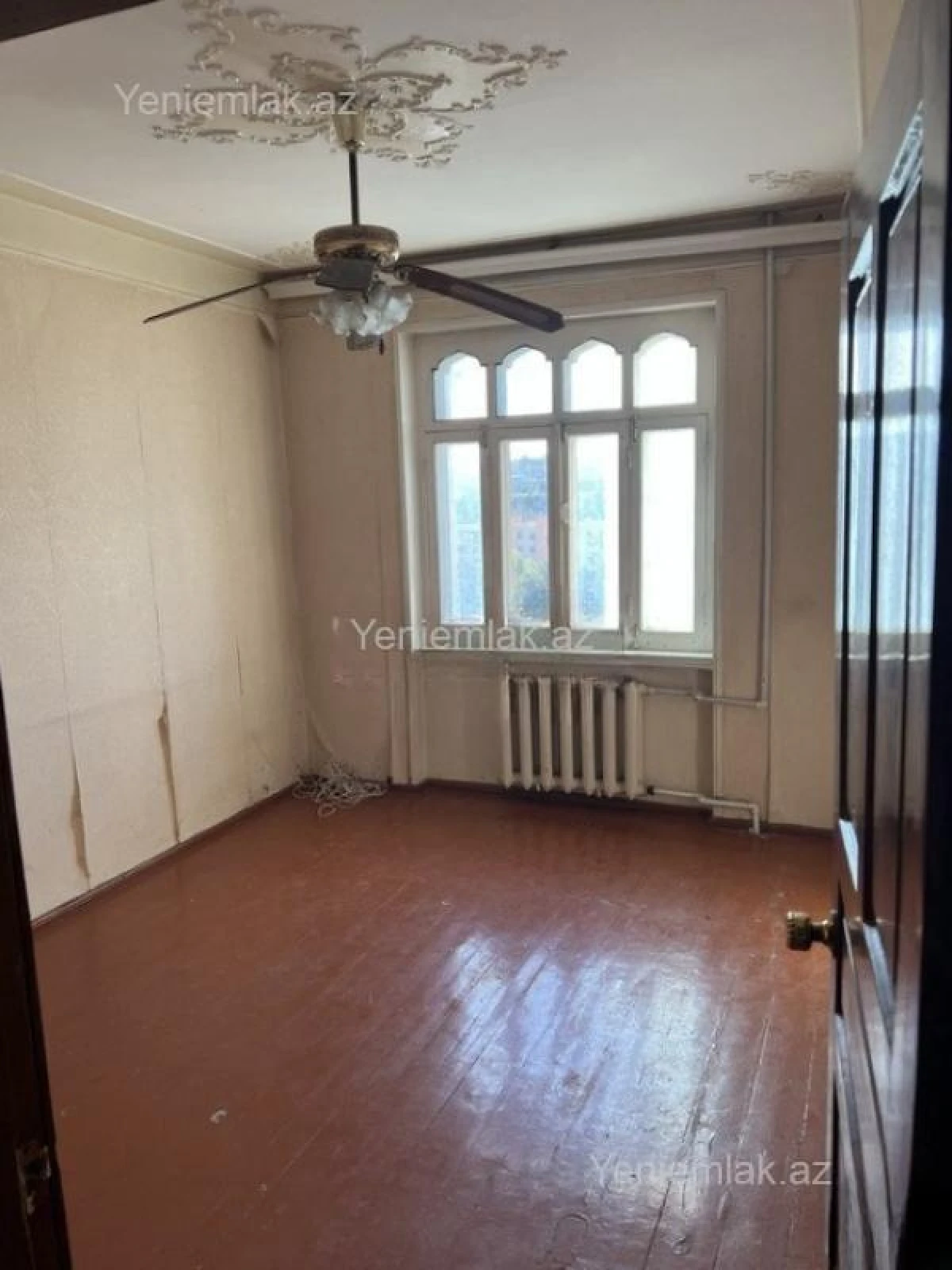 Satılır 3 otaqlı köhnə tikili 85 m²