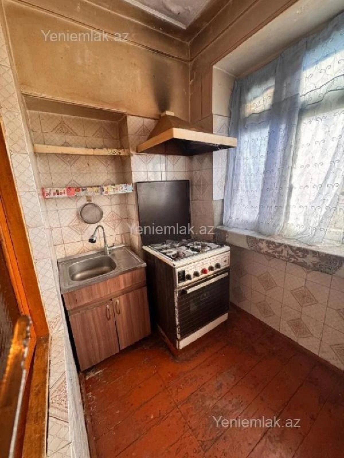 Satılır 3 otaqlı köhnə tikili 85 m²