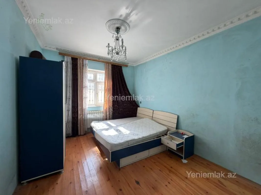 Satılır 4 otaqlı həyət evi 140 m²