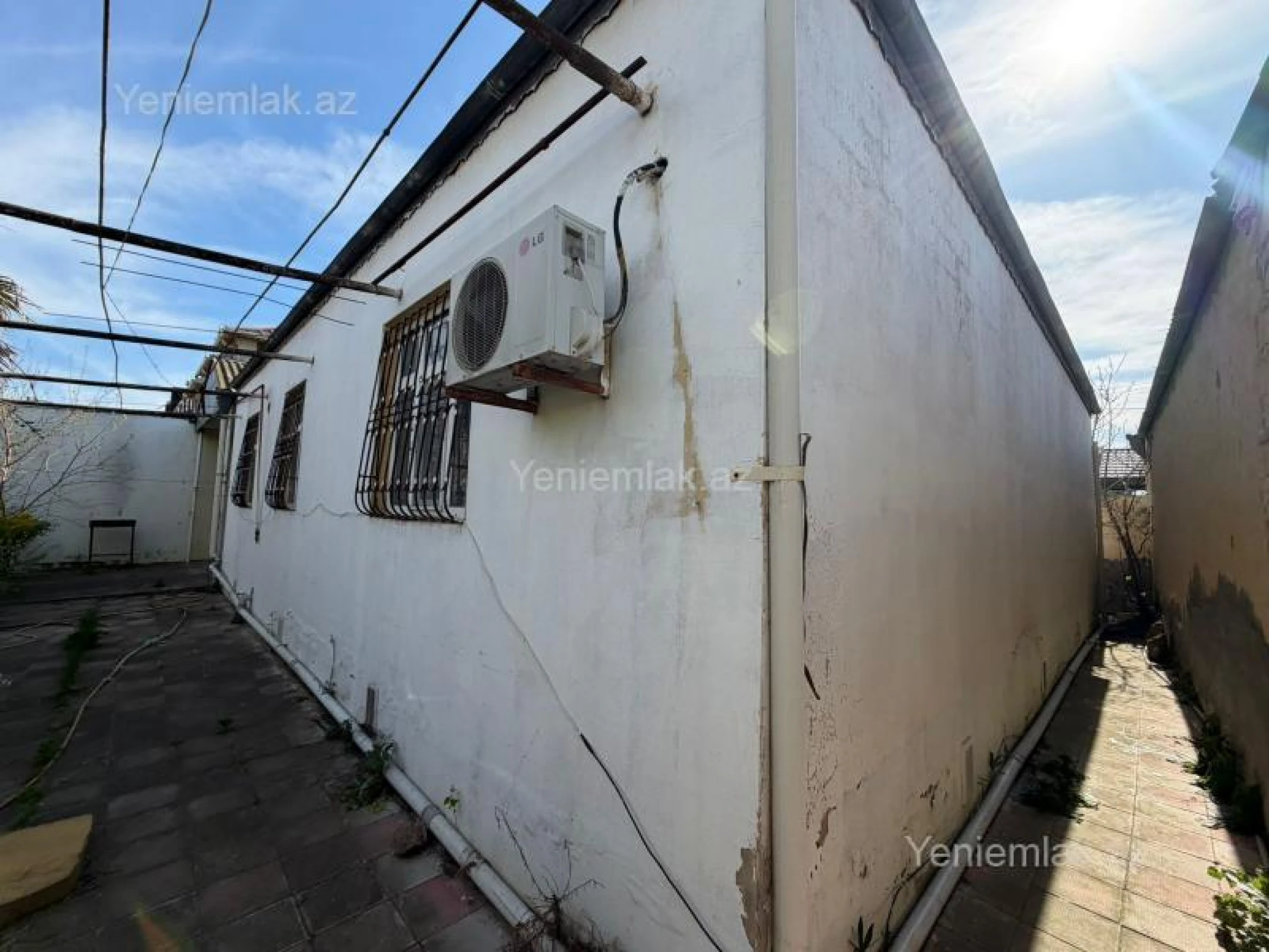 Satılır 4 otaqlı həyət evi 140 m²