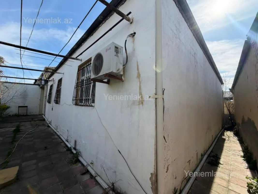 Satılır 4 otaqlı həyət evi 140 m²