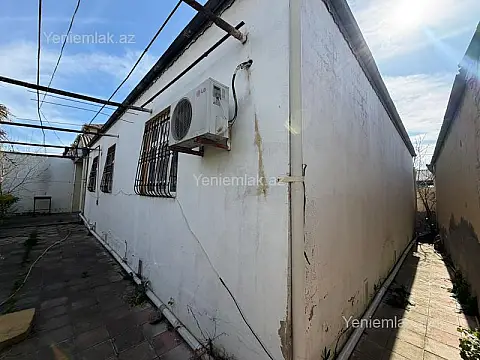 Satılır 4 otaqlı həyət evi 140 m²