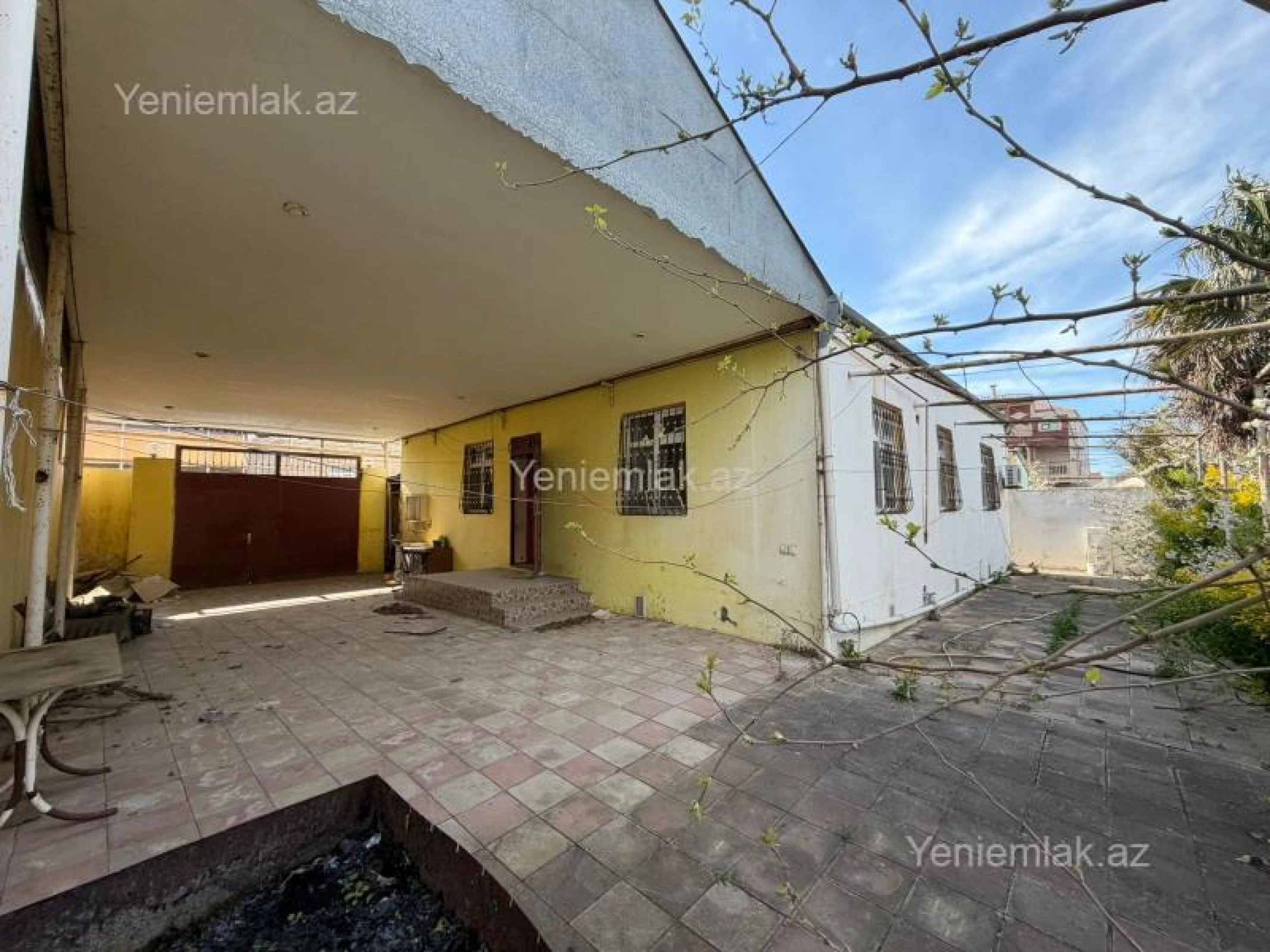 Satılır 4 otaqlı həyət evi 140 m²