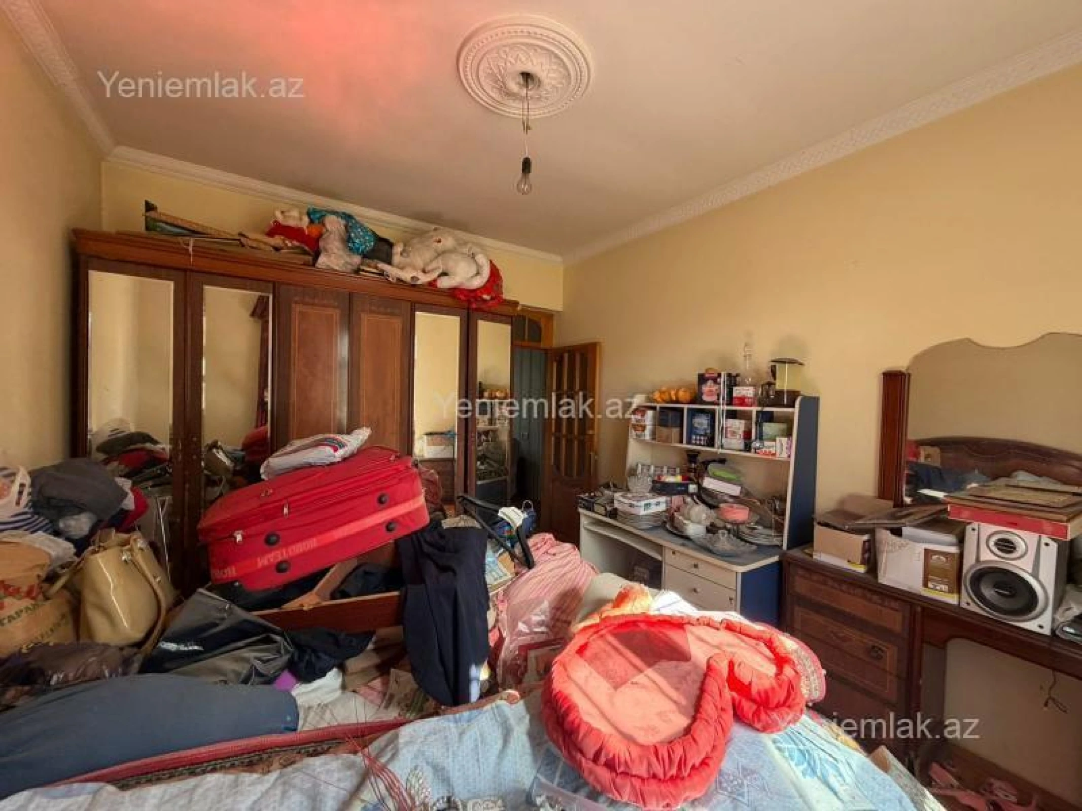 Satılır 4 otaqlı həyət evi 140 m²