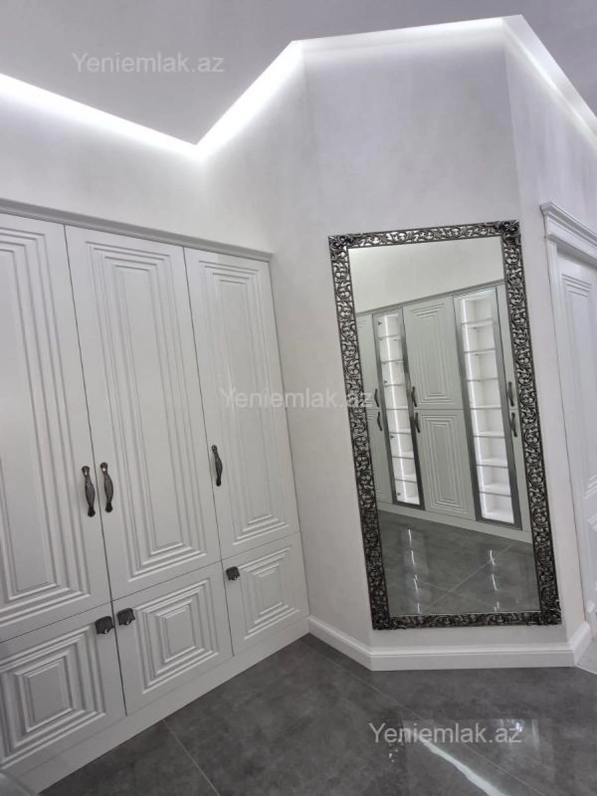 Satılır 2 otaqlı yeni tikili 68 m²