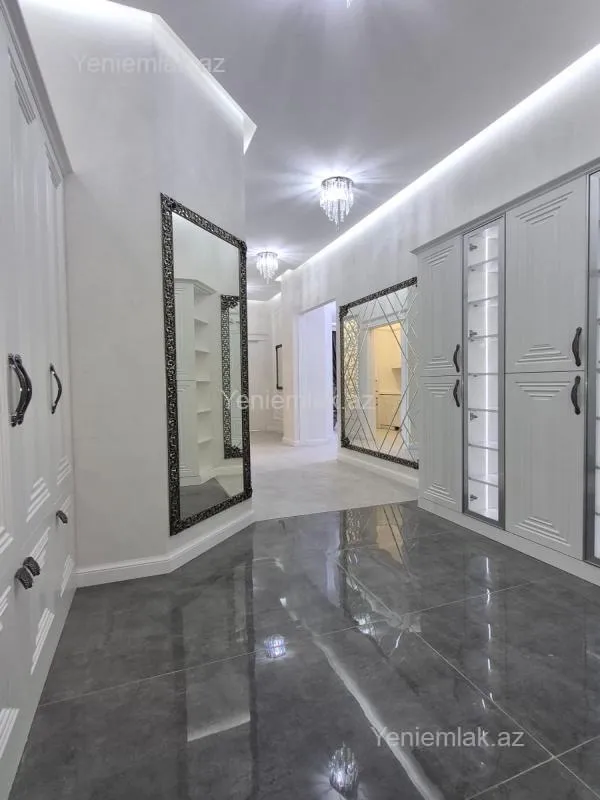 Satılır 2 otaqlı yeni tikili 68 m²