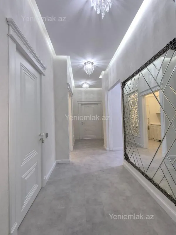 Satılır 2 otaqlı yeni tikili 68 m²