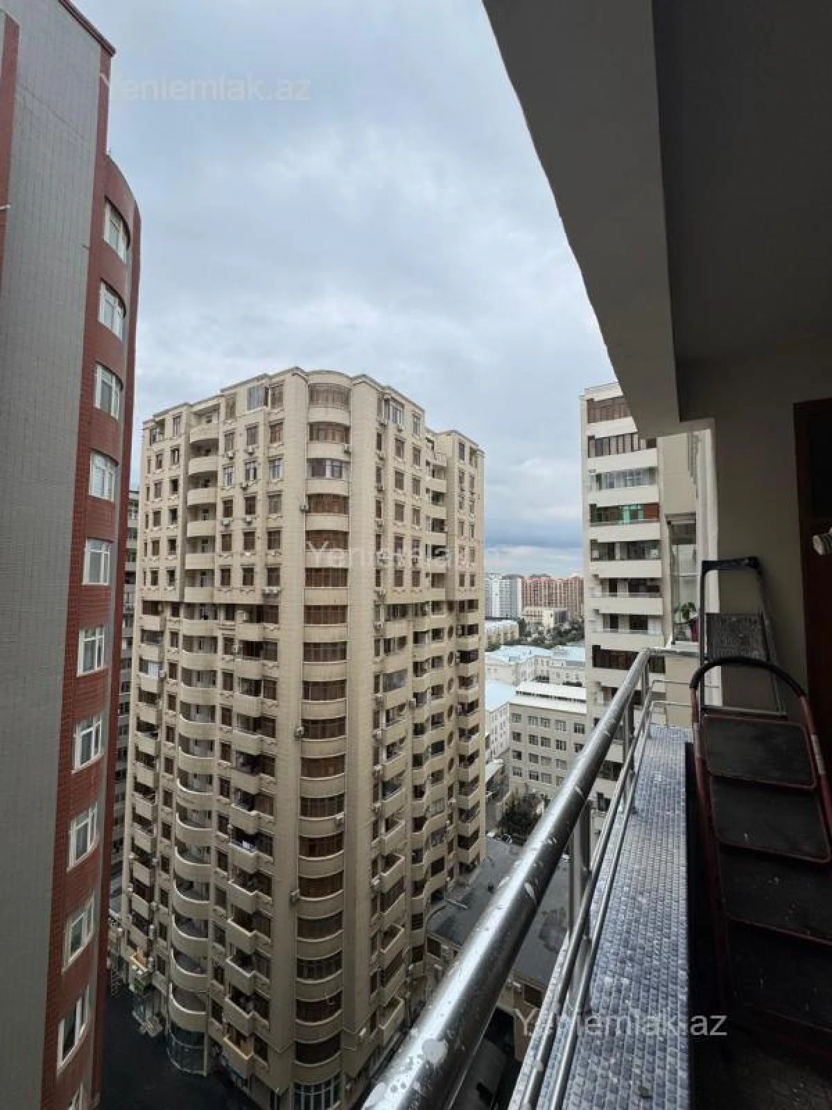 Satılır 3 otaqlı yeni tikili 96 m²