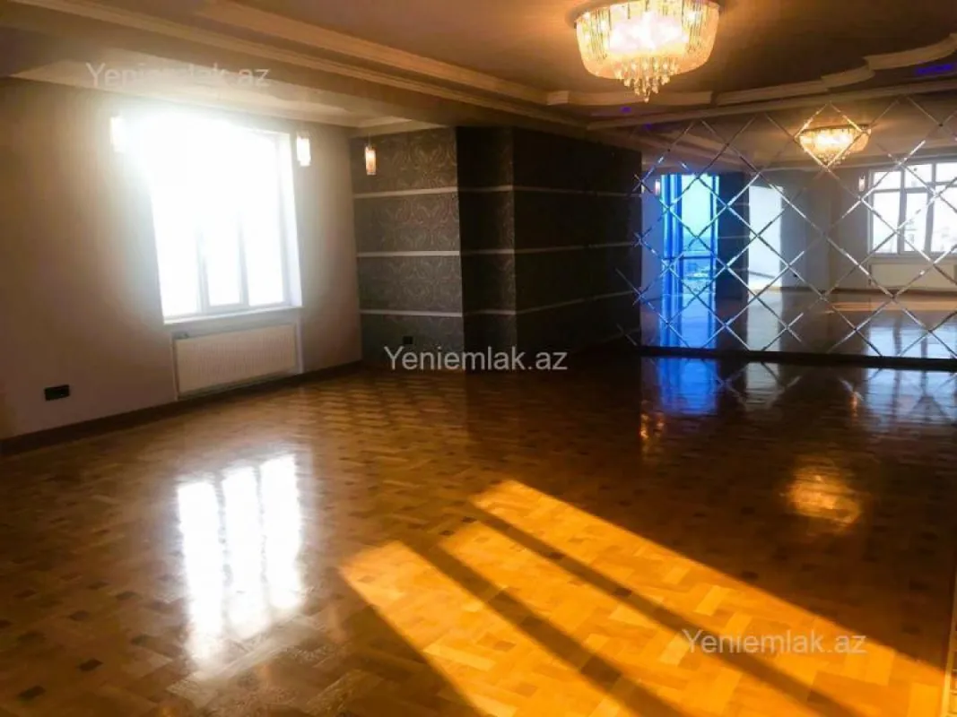 Satılır 4 otaqlı yeni tikili 220 m²