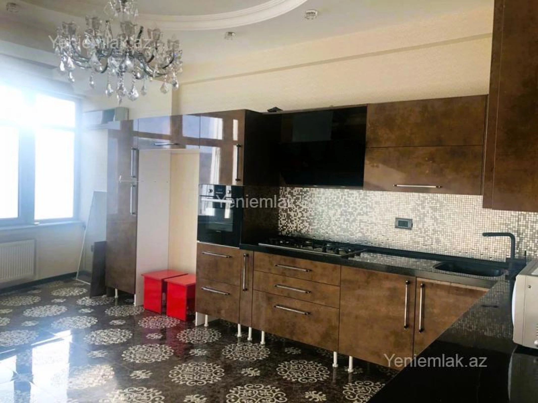 Satılır 4 otaqlı yeni tikili 220 m²