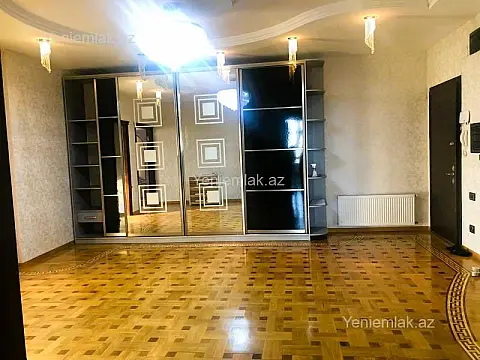 Satılır 4 otaqlı yeni tikili 220 m²