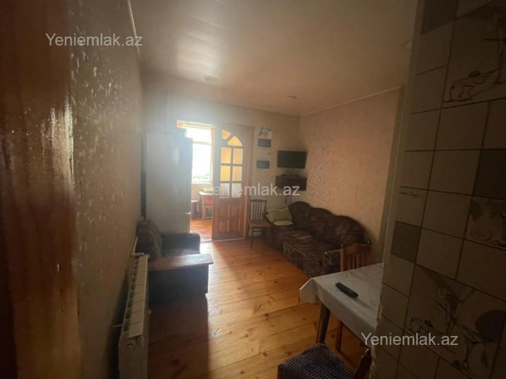 Satılır 3 otaqlı köhnə tikili 90 m²