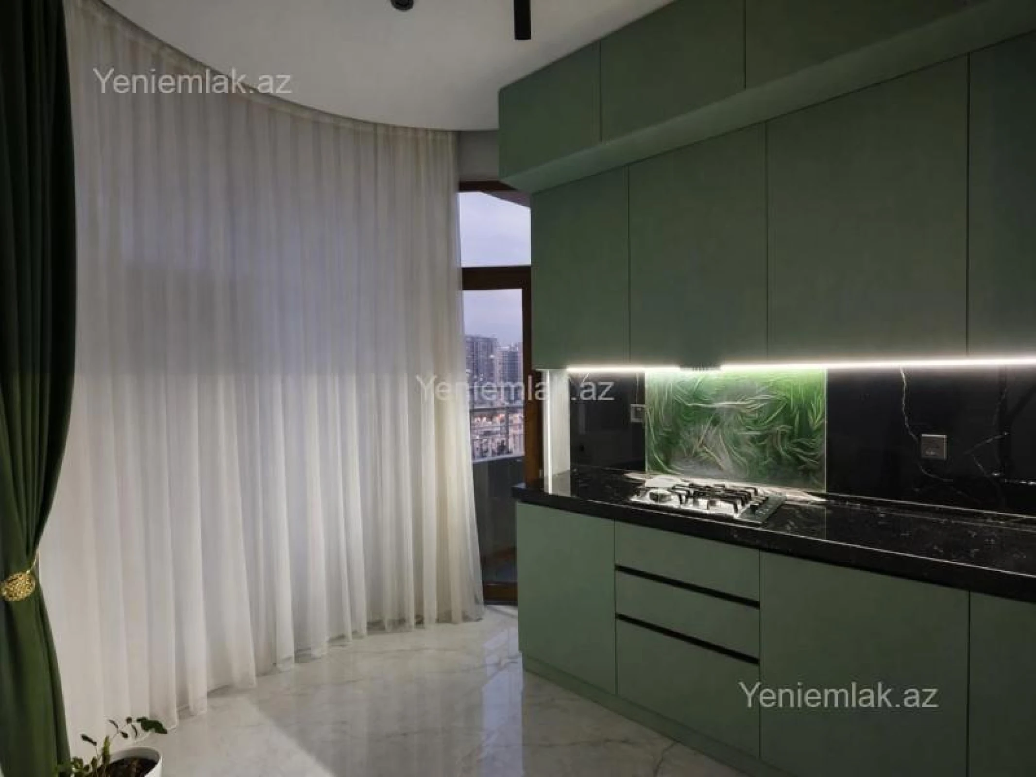 Satılır 3 otaqlı yeni tikili 158 m²
