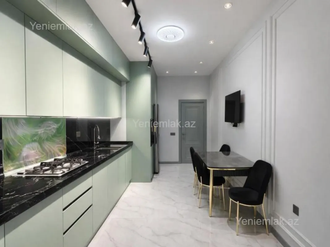 Satılır 3 otaqlı yeni tikili 158 m²