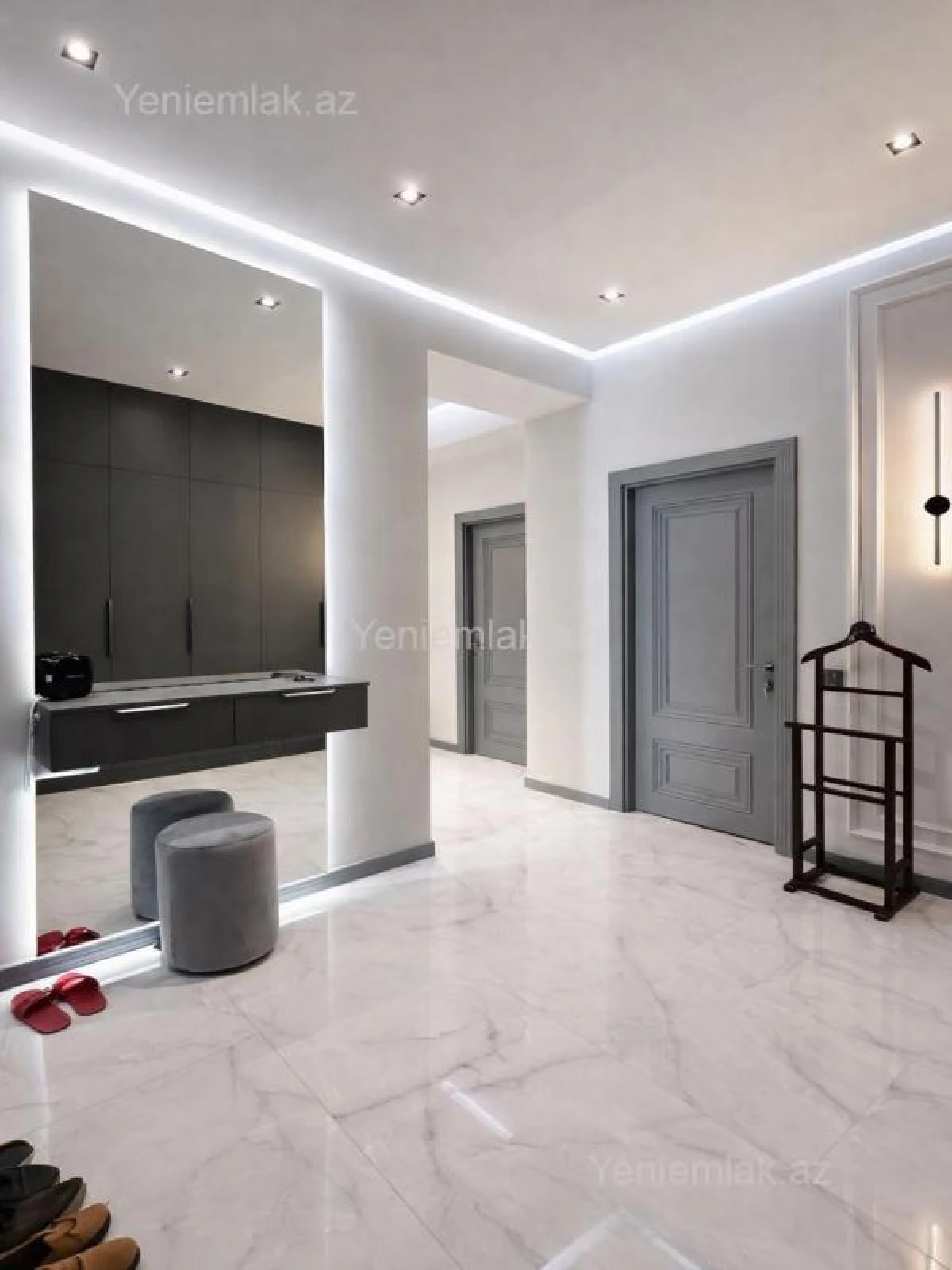 Satılır 3 otaqlı yeni tikili 158 m²