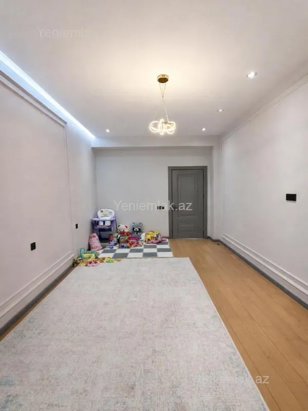 Satılır 3 otaqlı yeni tikili 158 m²