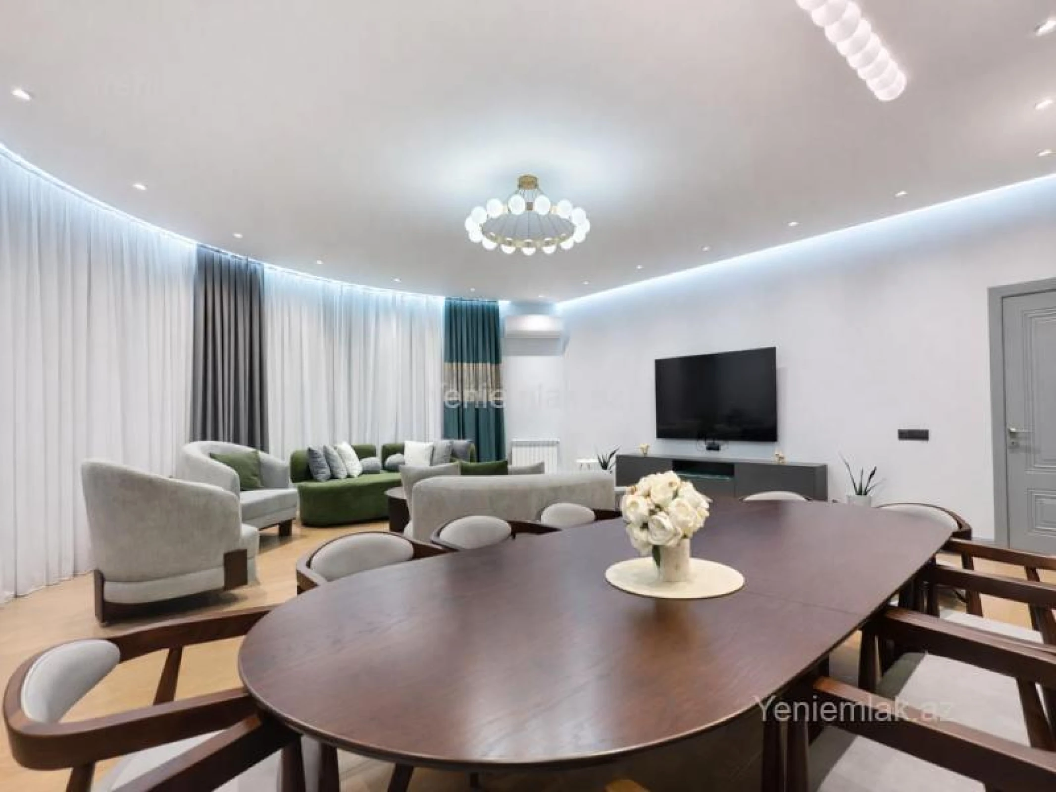 Satılır 3 otaqlı yeni tikili 158 m²