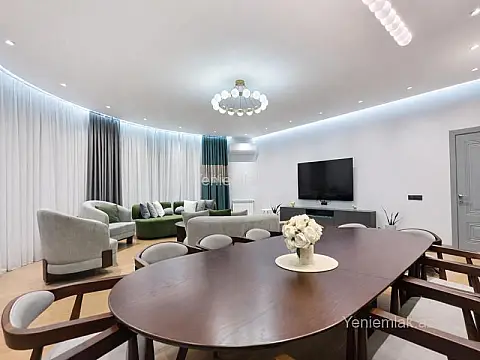 Satılır 3 otaqlı yeni tikili 158 m²