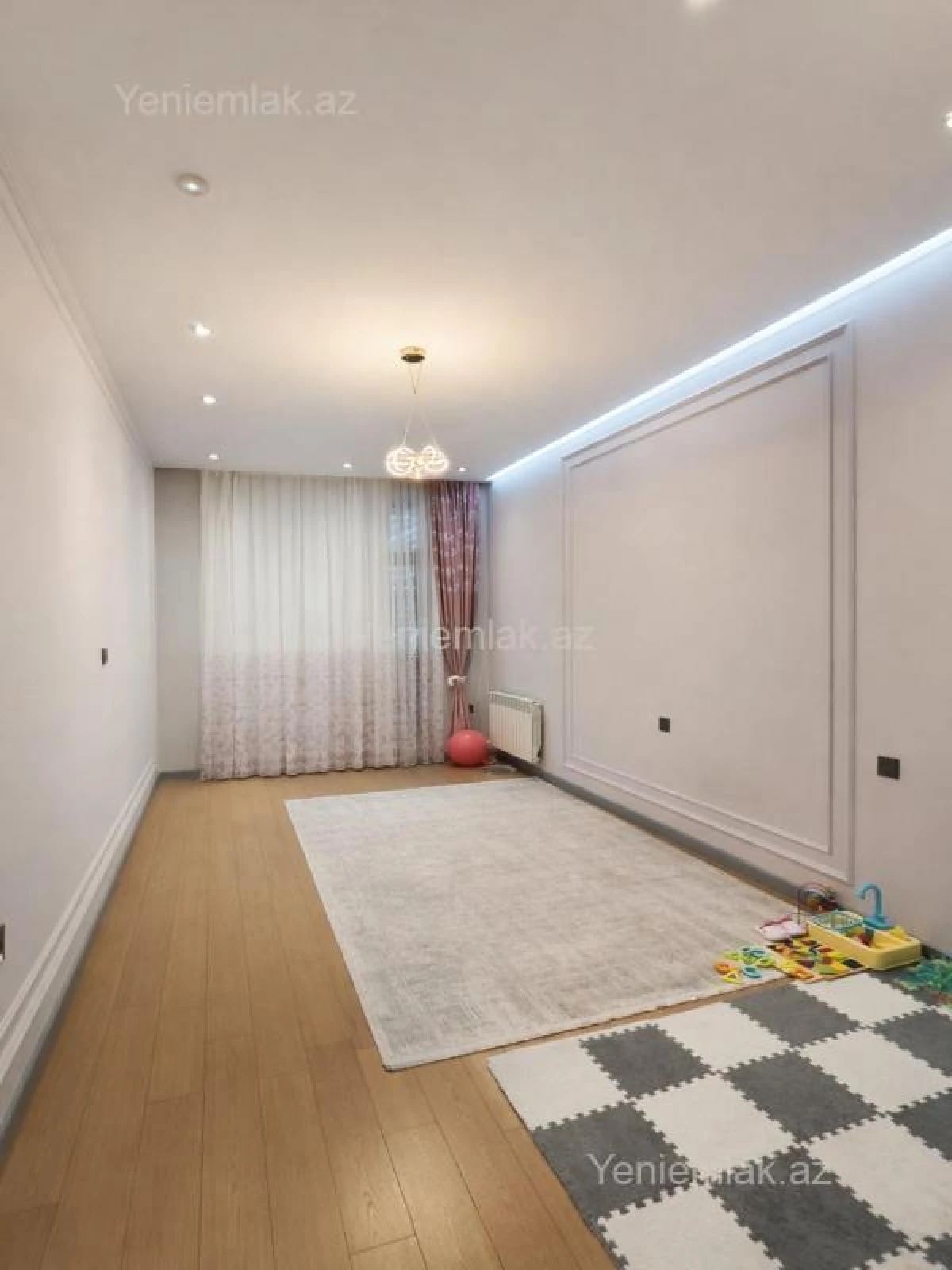 Satılır 3 otaqlı yeni tikili 158 m²