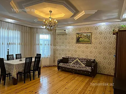 Satılır 5 otaqlı həyət evi 240 m²