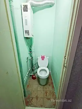 Satılır 2 otaqlı köhnə tikili 62 m²