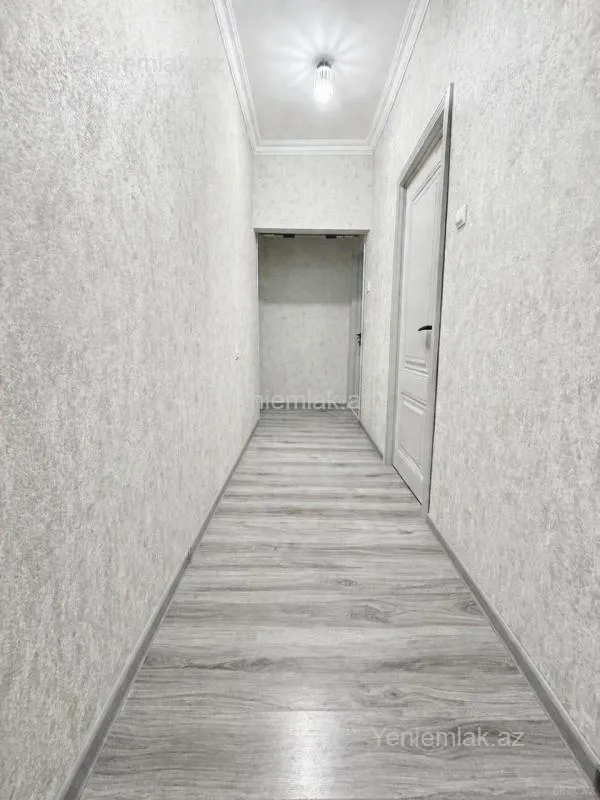 Satılır 4 otaqlı köhnə tikili 110 m²