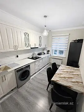 Satılır 4 otaqlı köhnə tikili 110 m²