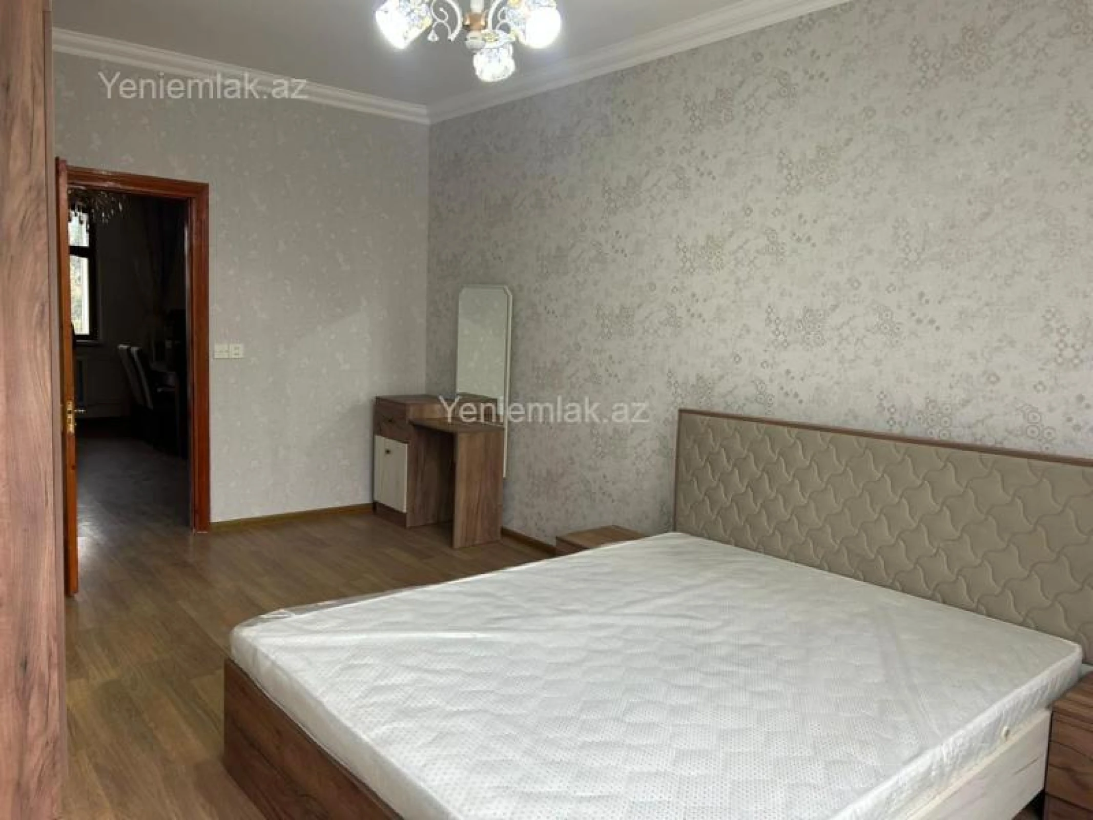 Satılır 2 otaqlı köhnə tikili 60 m²