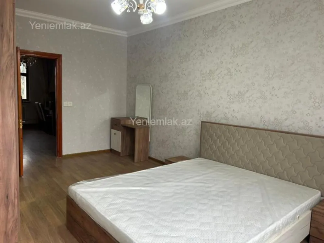 Satılır 2 otaqlı köhnə tikili 60 m²