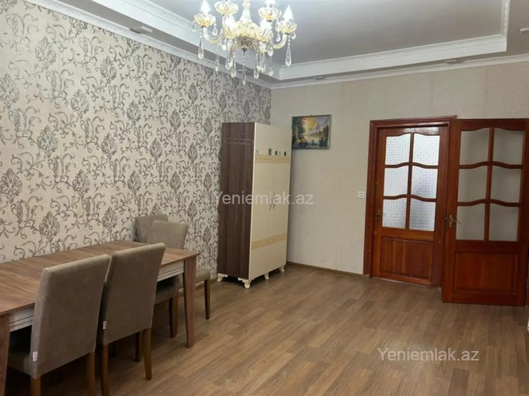 Satılır 2 otaqlı köhnə tikili 60 m²