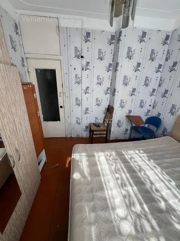 Satılır 3 otaqlı köhnə tikili 55 m²