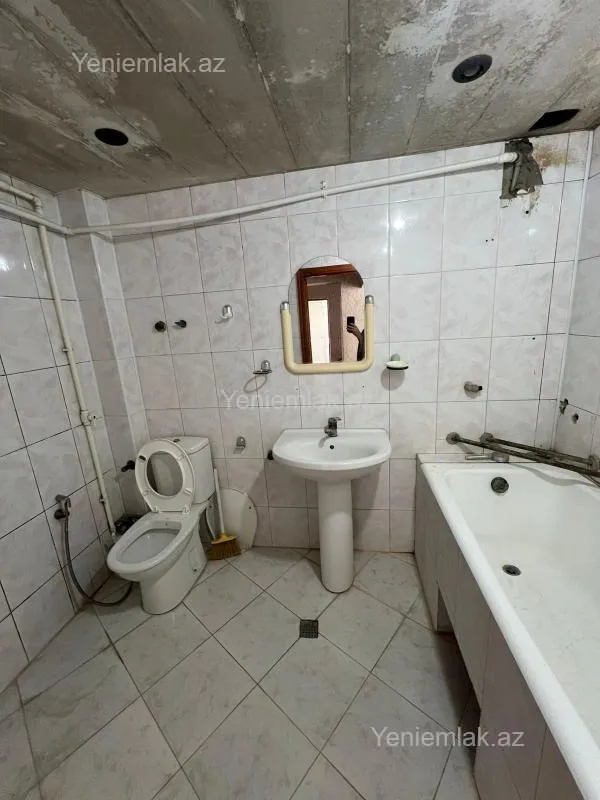 Satılır 3 otaqlı köhnə tikili 55 m²